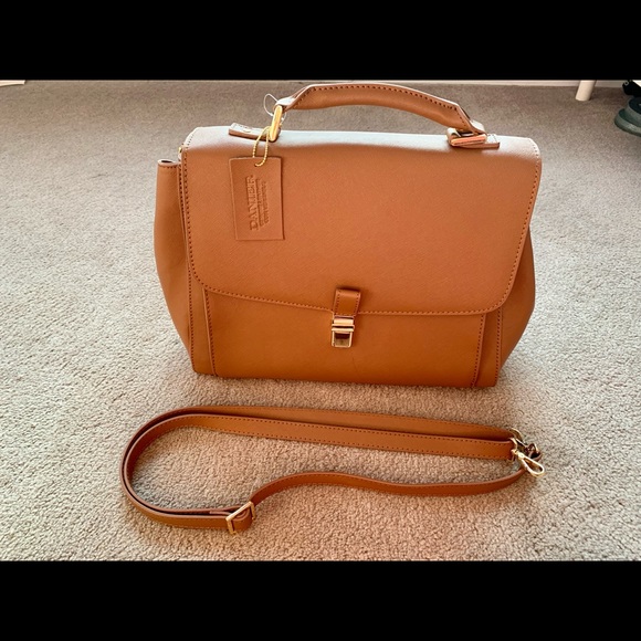 Danier leather beige laptop bag - Picture 1 of 6